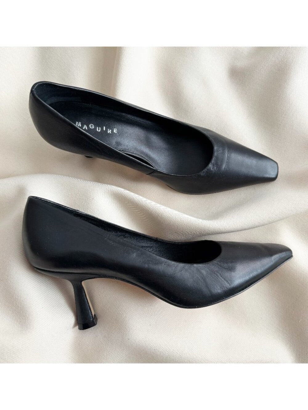 Maguire "Navia" Black Pumps, size 37